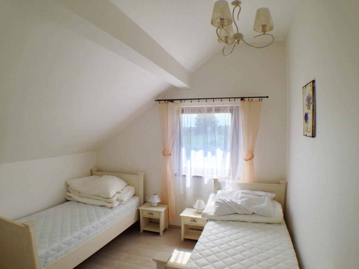 Lake View Apartments Near Golf Resort Kuneticka Hora, Dritec Пардубице Экстерьер фото